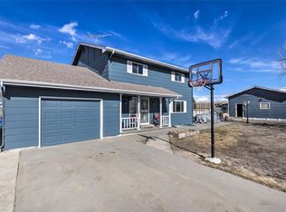 735 Grape St, Deer Trail, CO 80105