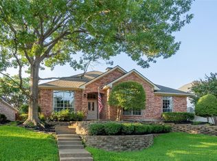 722 Royal Birkdale Dr, Garland, TX 75044