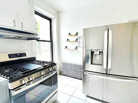 Rented by Corcoran | media 28