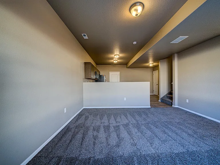 7685 Forest Meadows Ave — Photo 5