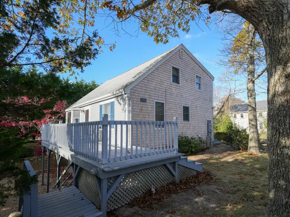 10 Kims Way, Oak Bluffs, MA 02557