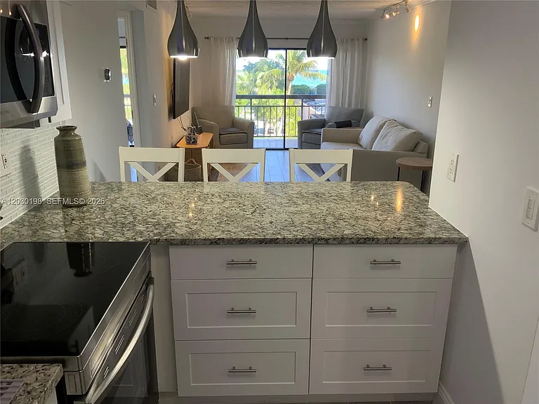 6444 Collins Ave #A6 — Photo 3