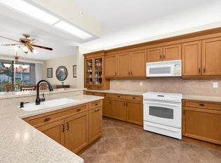 7528 Oleander Gate Dr APT 101, Naples, FL 34109