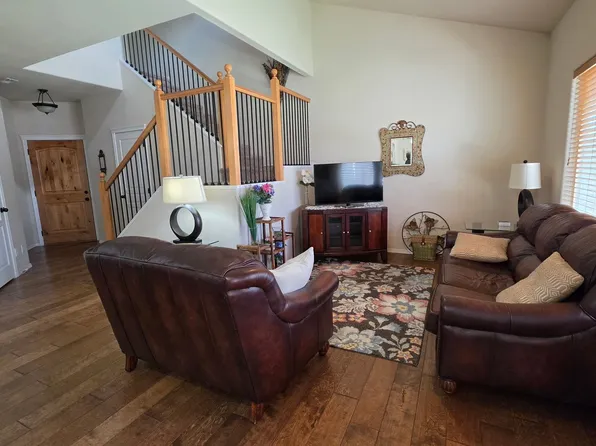 8878 W Evening Star Ln, Boise, ID 83709