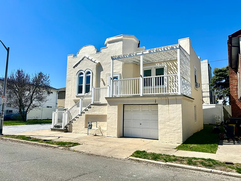 105 Mitchell Ave #UPPER — Photo 39
