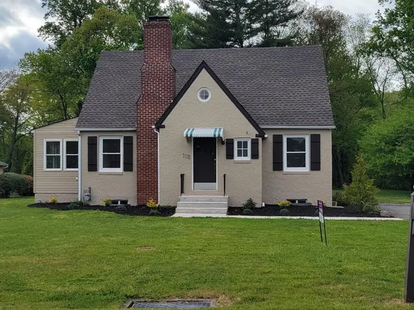 102 Rothwell Dr, Wilmington, DE 19804