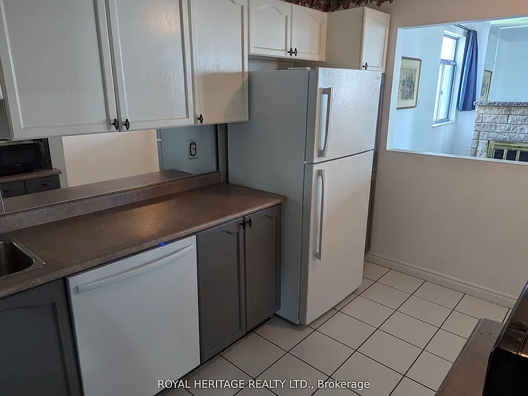 1275 Markham Rd E #1502 — Photo 14