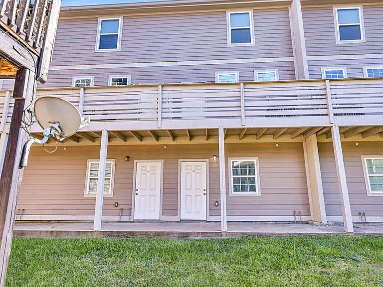 109 E Orchard Loop — Photo 27