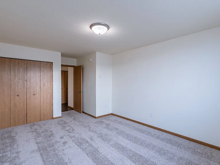 Moorhead, MN South Park Apartments | Bedroom