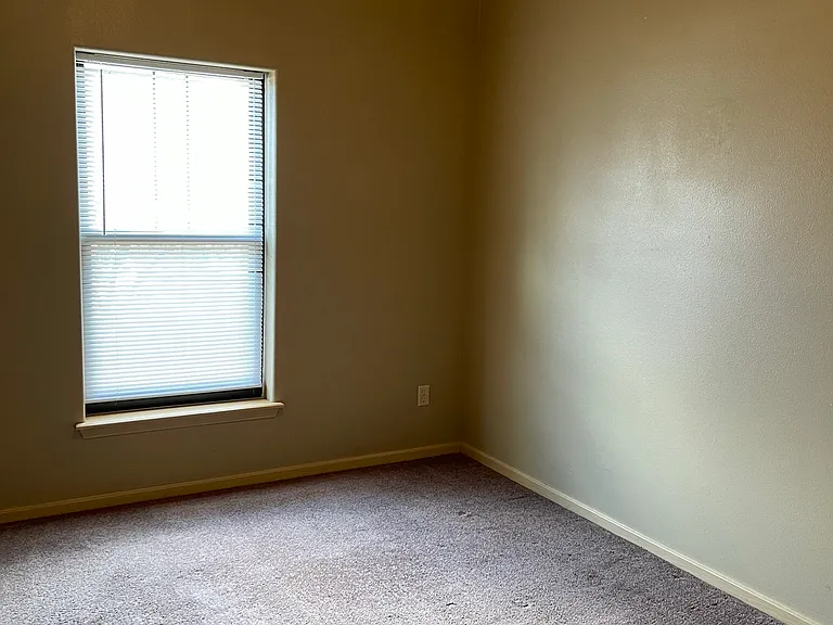 404 S Johnson St #6S — Photo 8