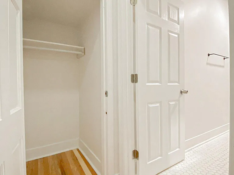 68 E McMicken Ave #2 — Photo 9