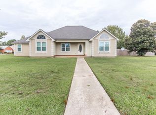 101 Blackberry Ln, Warner Robins, GA 31093