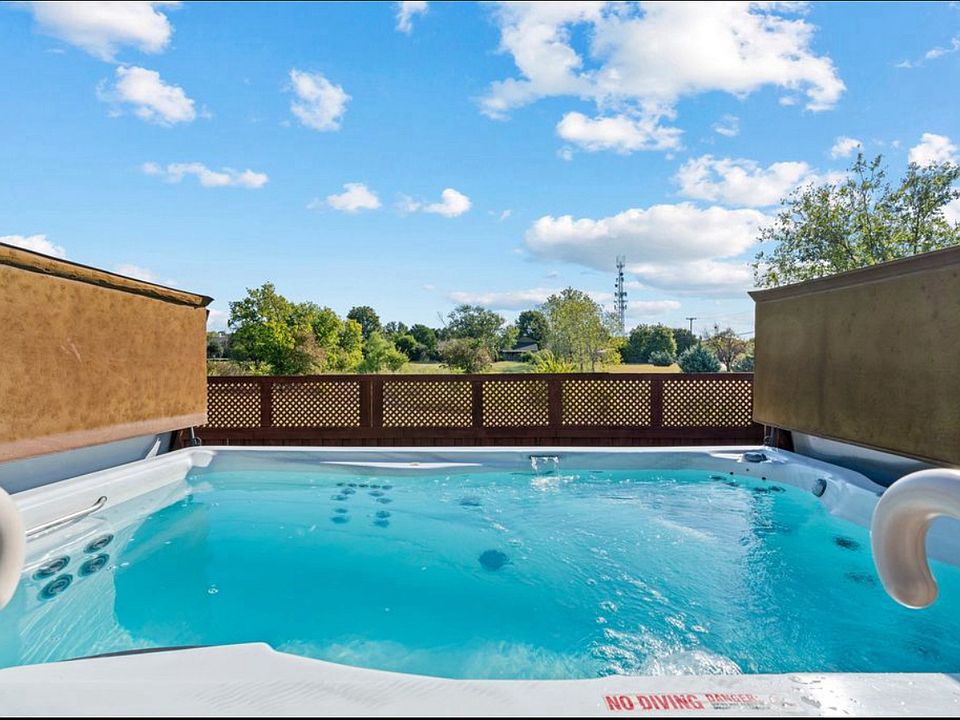 1st image of 2837 Wakecrest Dr