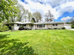 11075 Auburn Rd, Chardon, OH 44024