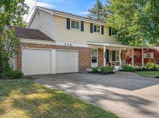 638 Franklin St, Linden, MI