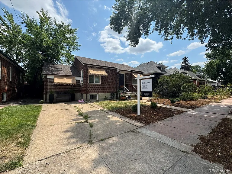 164 S Ogden St — Photo 30