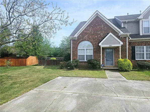 705 Hunters Quay, Chesapeake, VA 23320