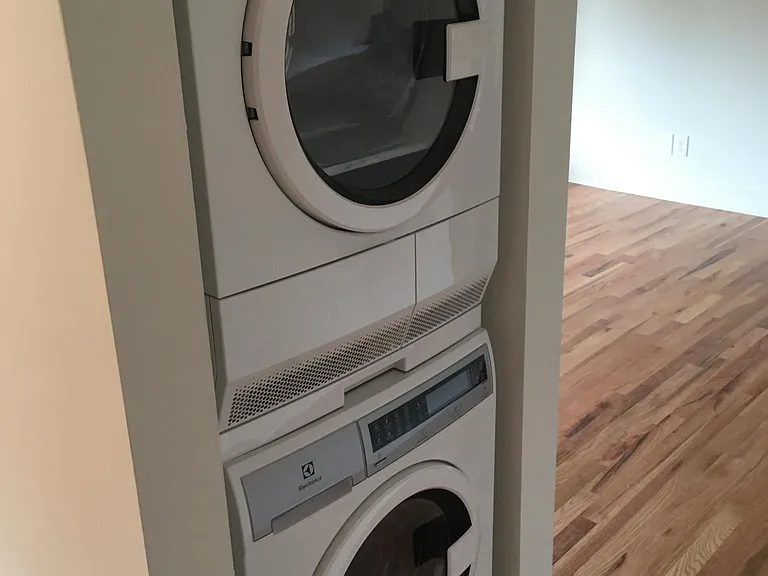 317 N Windomere Ave #4 — Photo 7