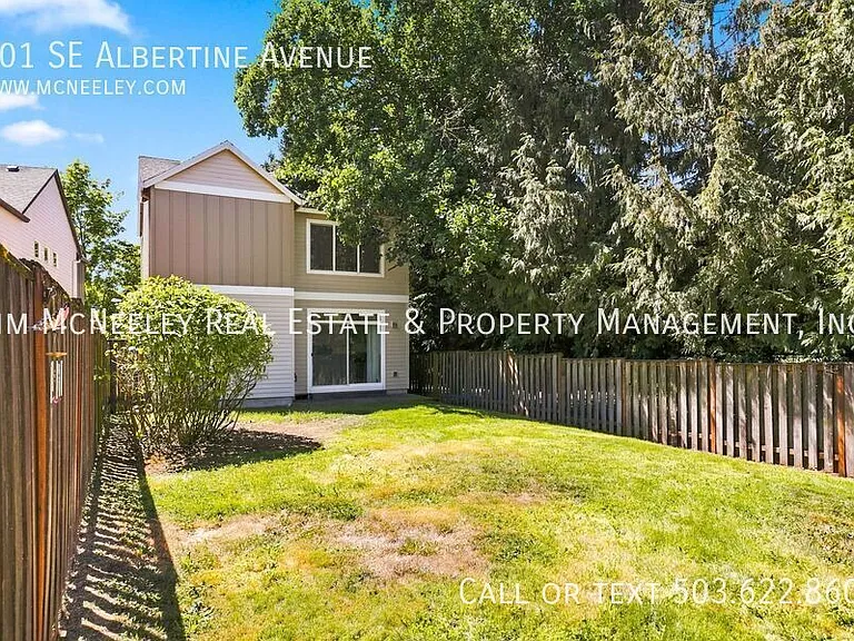 901 SE Albertine St — Photo 37