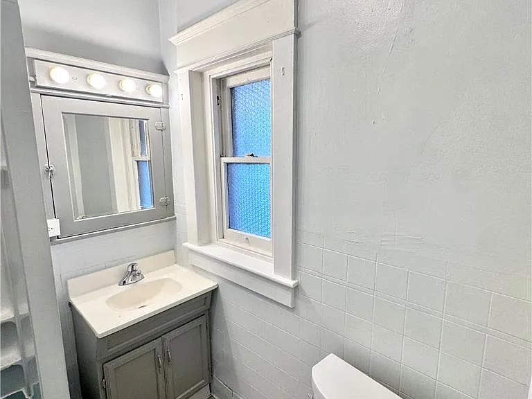 31 N 12th St #3 — Photo 15