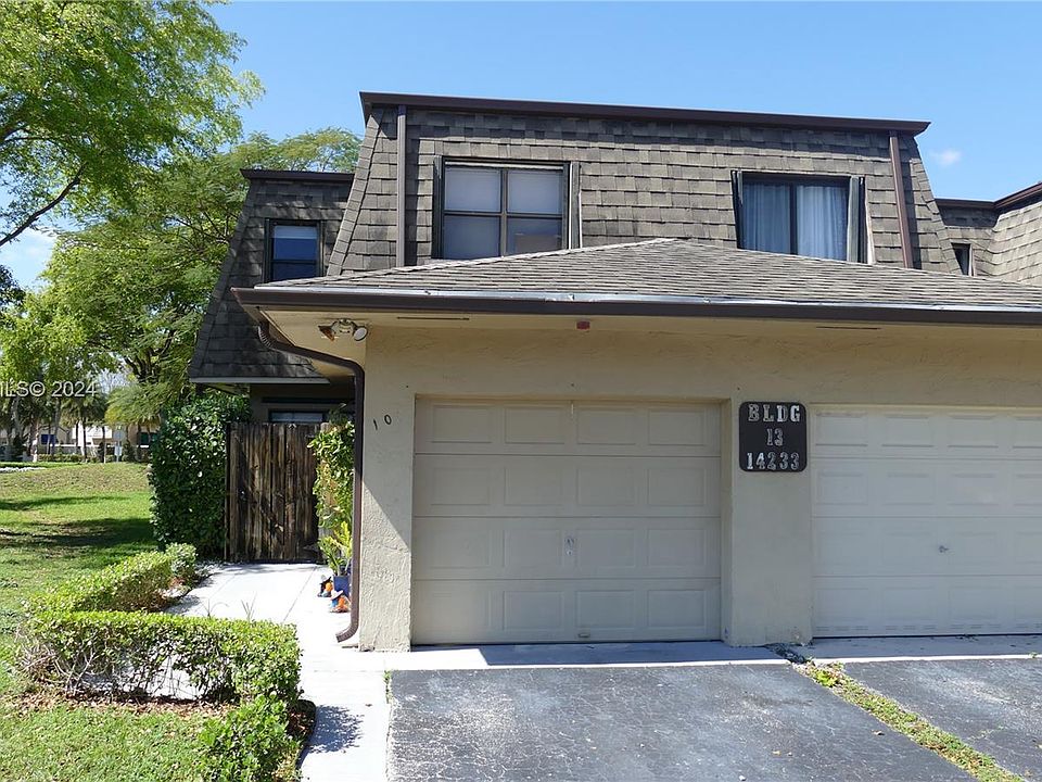 1st image of 14233 SW 94th Circle Ln #113