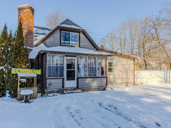 25 Manor Road, Concord, NH 03303