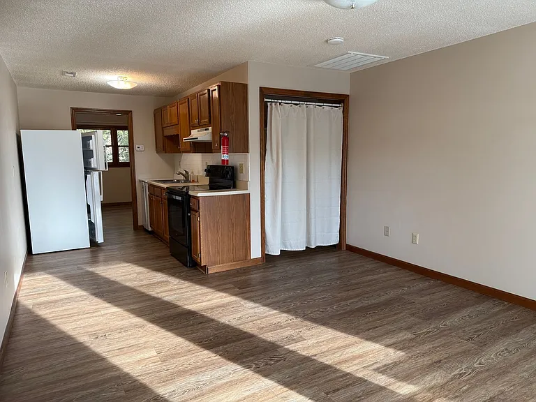 404 W Jackson Blvd — Photo 6