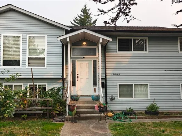 12845 64th Ave, Surrey, BC V3W 1X4