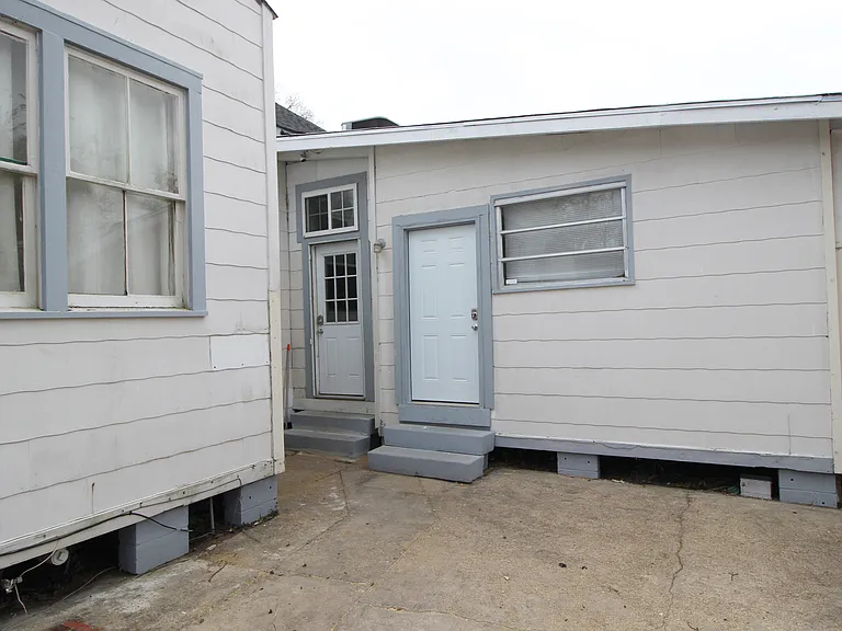 7620 Freret St #A — Photo 2