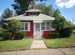 27 Preston St, Springfield, MA 01109