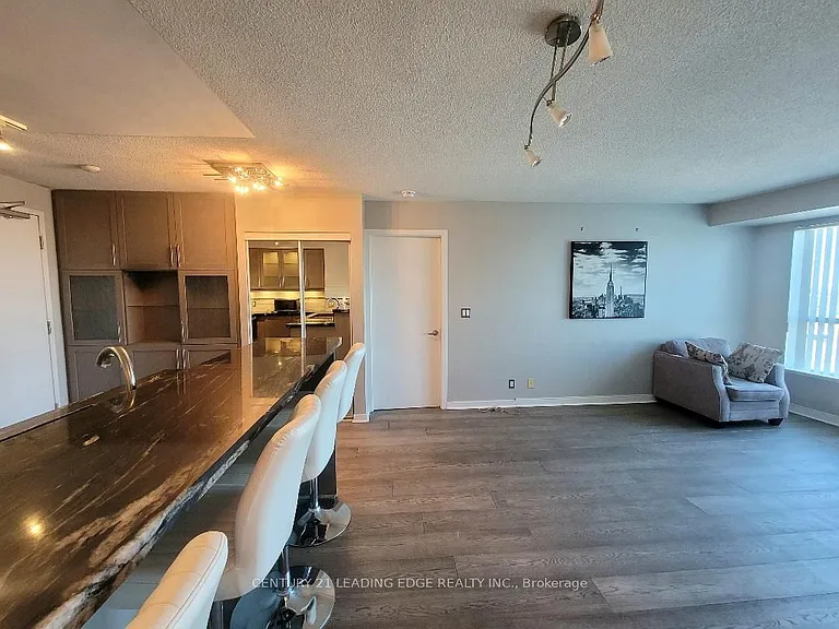 38 Lee Centre Dr #3207 — Photo 11