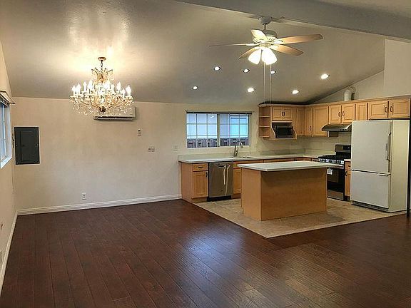 3rd image of 1359 Myren Dr