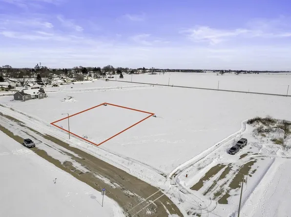 470 Nickolas Street #14, Randolph, WI 53956