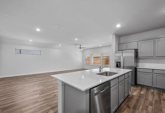 5th image of 605 Wild Goose Ln
