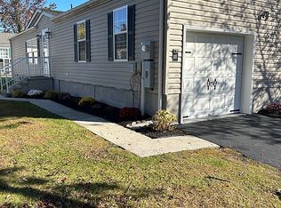 10 Twilight Trl, Belvidere, NJ 07823