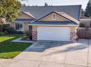 326 Castile Ln, Turlock, CA 95382