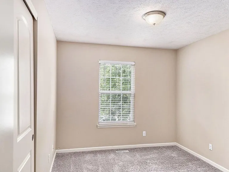 14463 Reynolds St — Photo 12