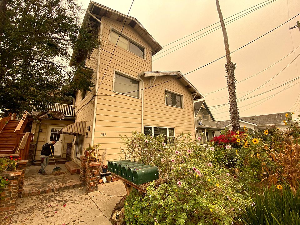 1st image of 1137 E Cliff Dr APT 1