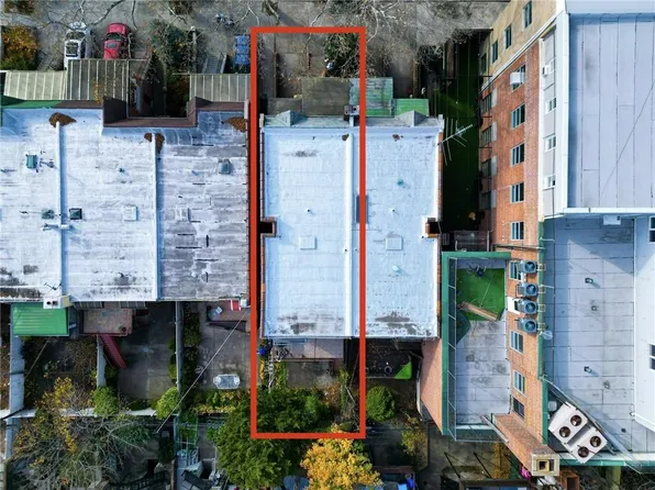 2415 East 27th Street image 33 of 37