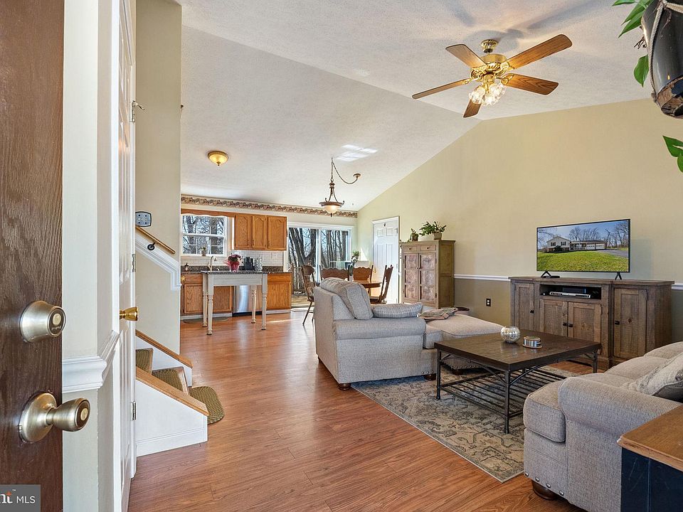 137 Briar Run Dr, Ranson, WV 25438 Zillow