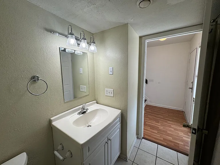 6061 Windhover Dr #10-D10 — Photo 13