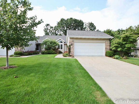 2nd image of 2145 Shetland Dr NE