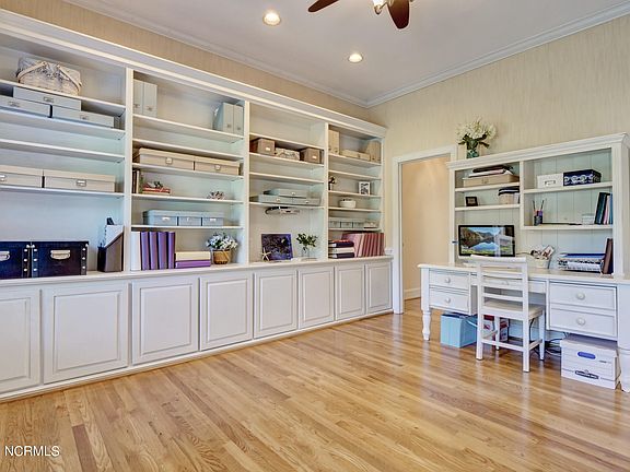 2nd image of 1307 Woodfield Ct