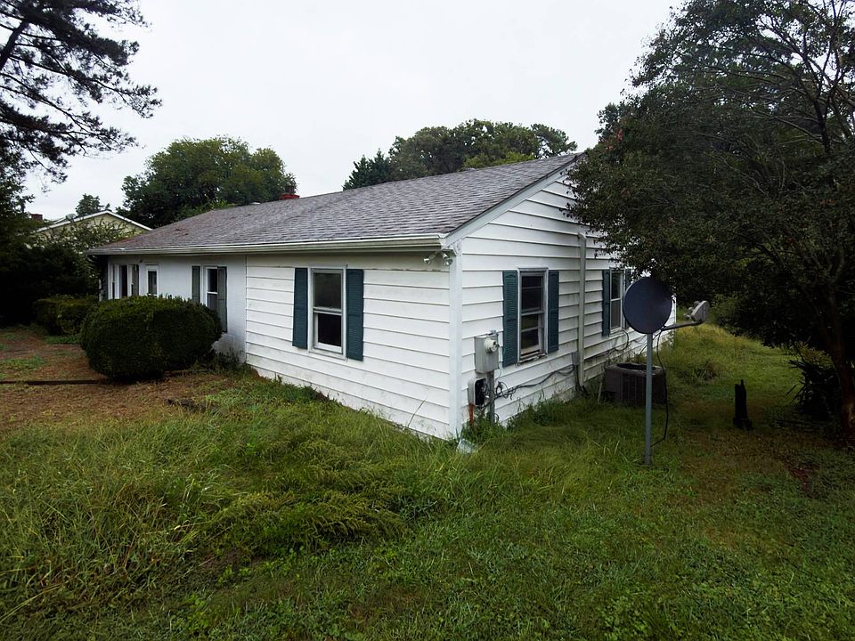 2nd image of 446 Harryhogan Rd