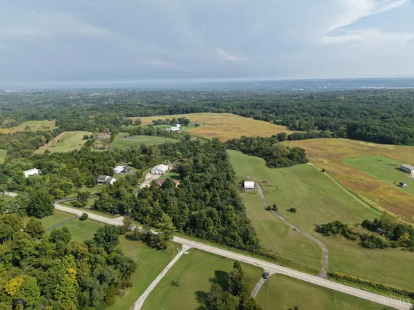 7110 Hetzler Rd, Middletown, OH 45042