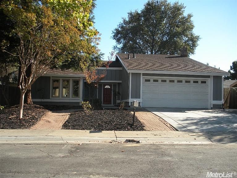 1st image of 142 Cedro Cir