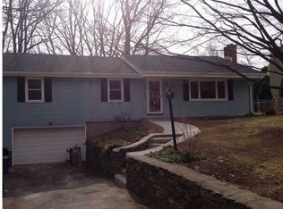 21 Berkshire Dr, Bristol, CT 06010