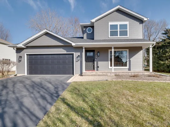 501 Cambridge Ave, Elburn, IL 60119