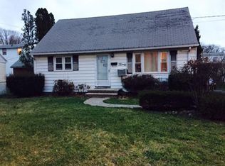 20 Player Ave, Edison, NJ 08817