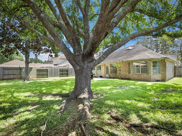 9719 Hawkins Ln — Photo 26